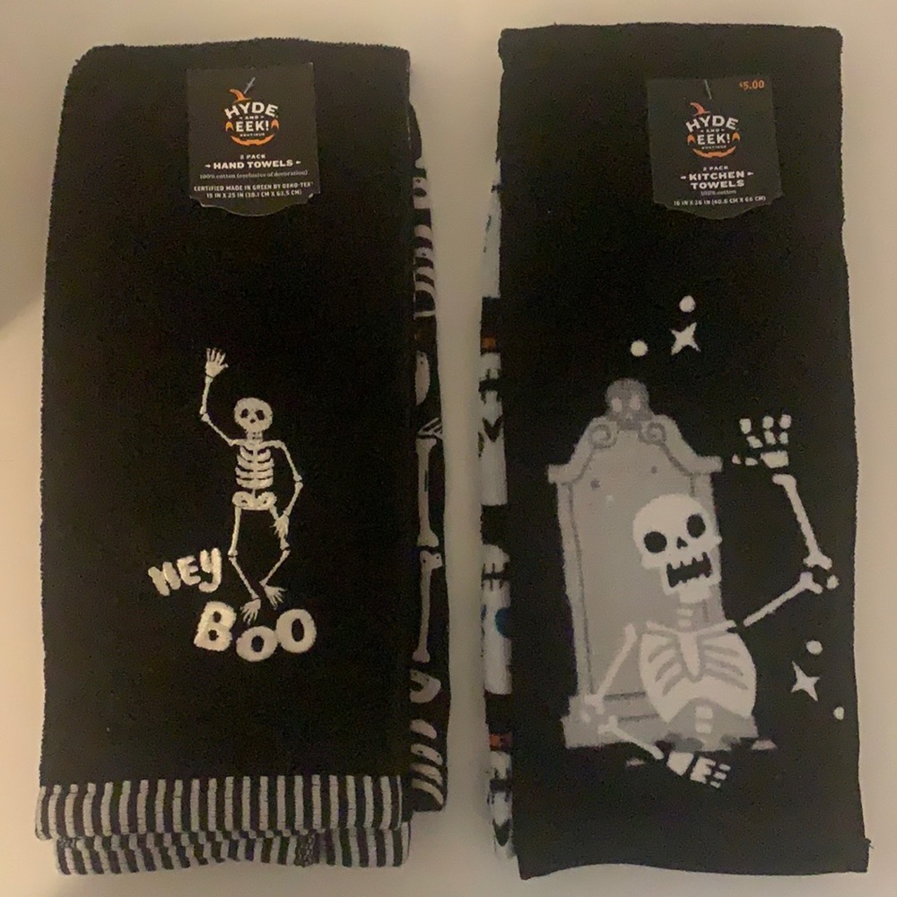 Halloween Target Hyde and Eek (2) Pack Kitchen Towels (2) pack Hand Towelsz